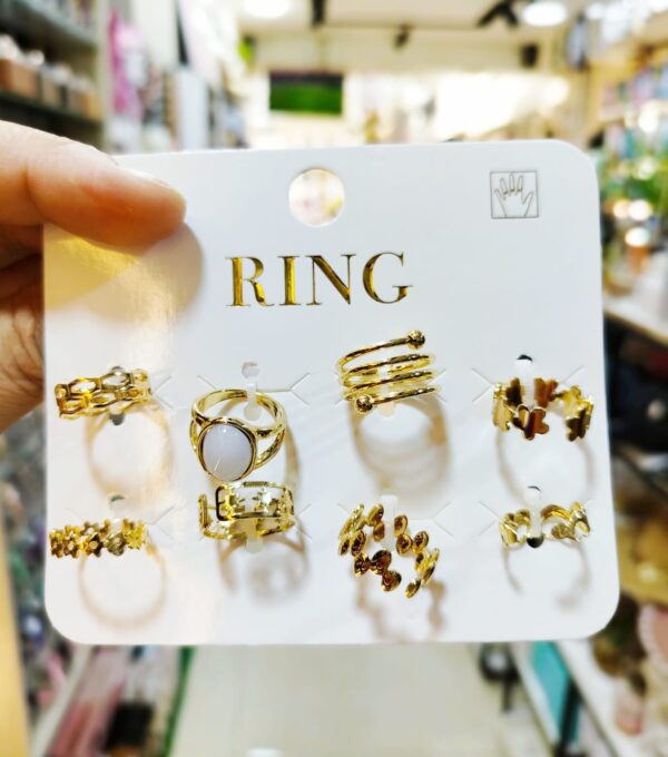 Gold ring set